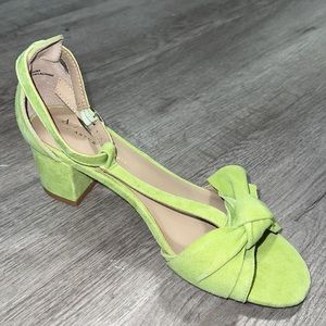 Anthropologie Velvet 2 inch Green Heels Size 6 Women’s